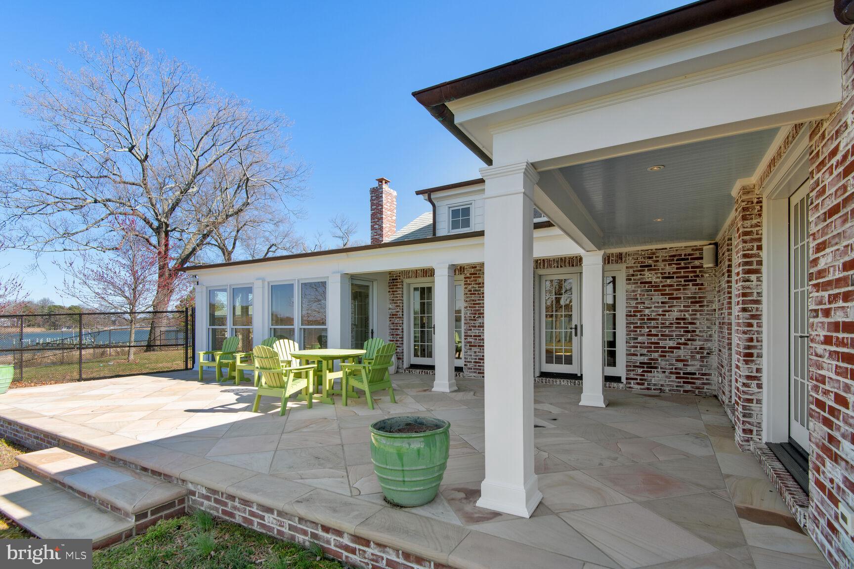 5808 Widgeon Point Ln