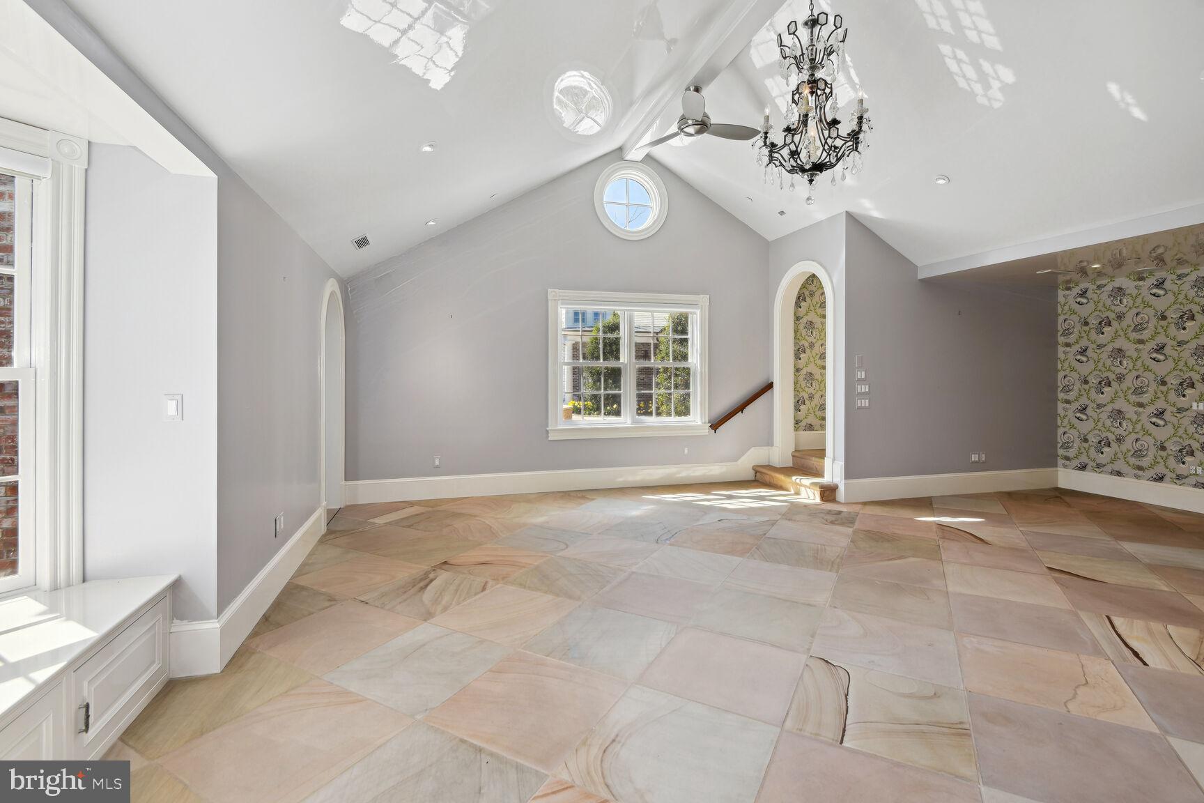 5808 Widgeon Point Ln