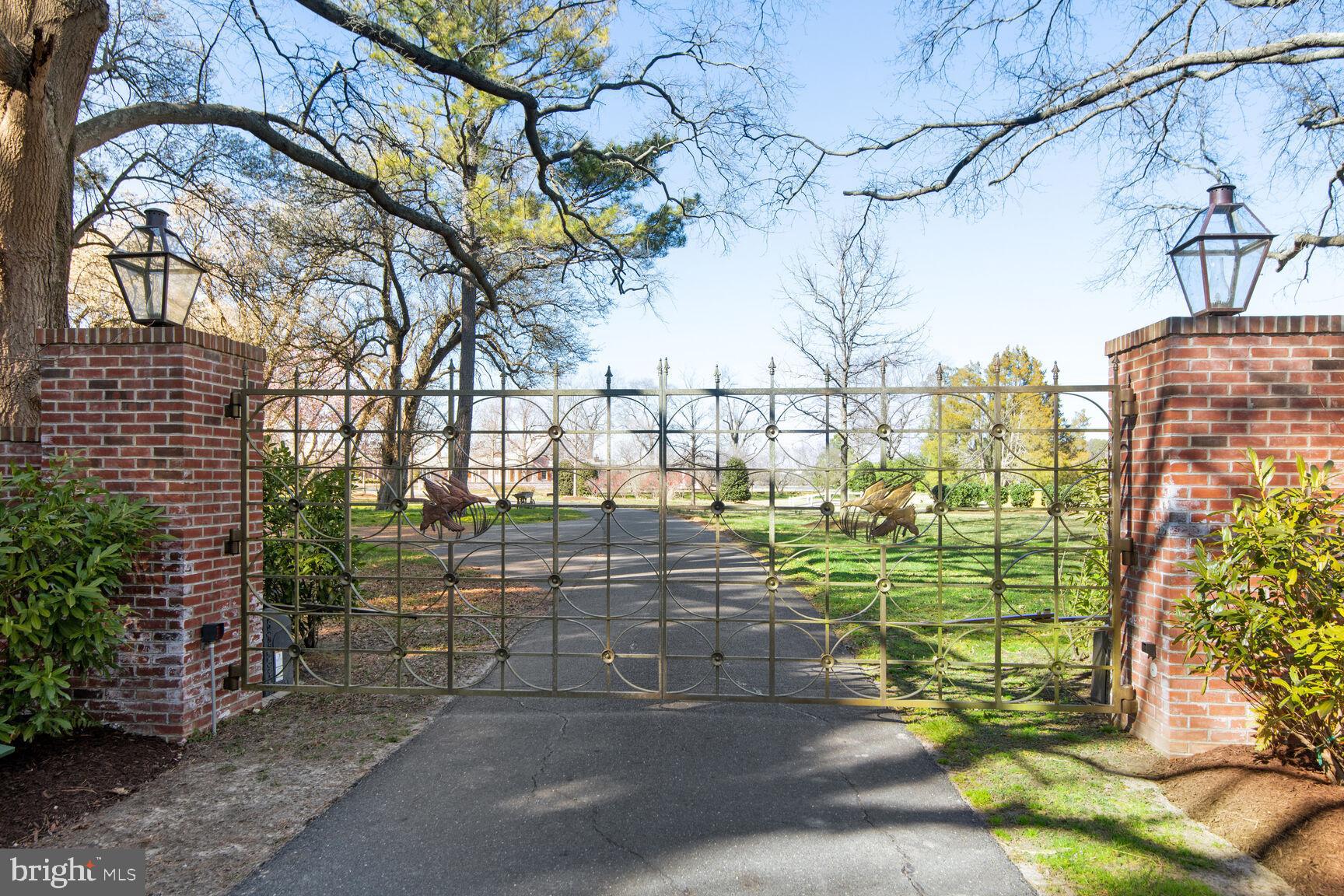 5808 Widgeon Point Ln