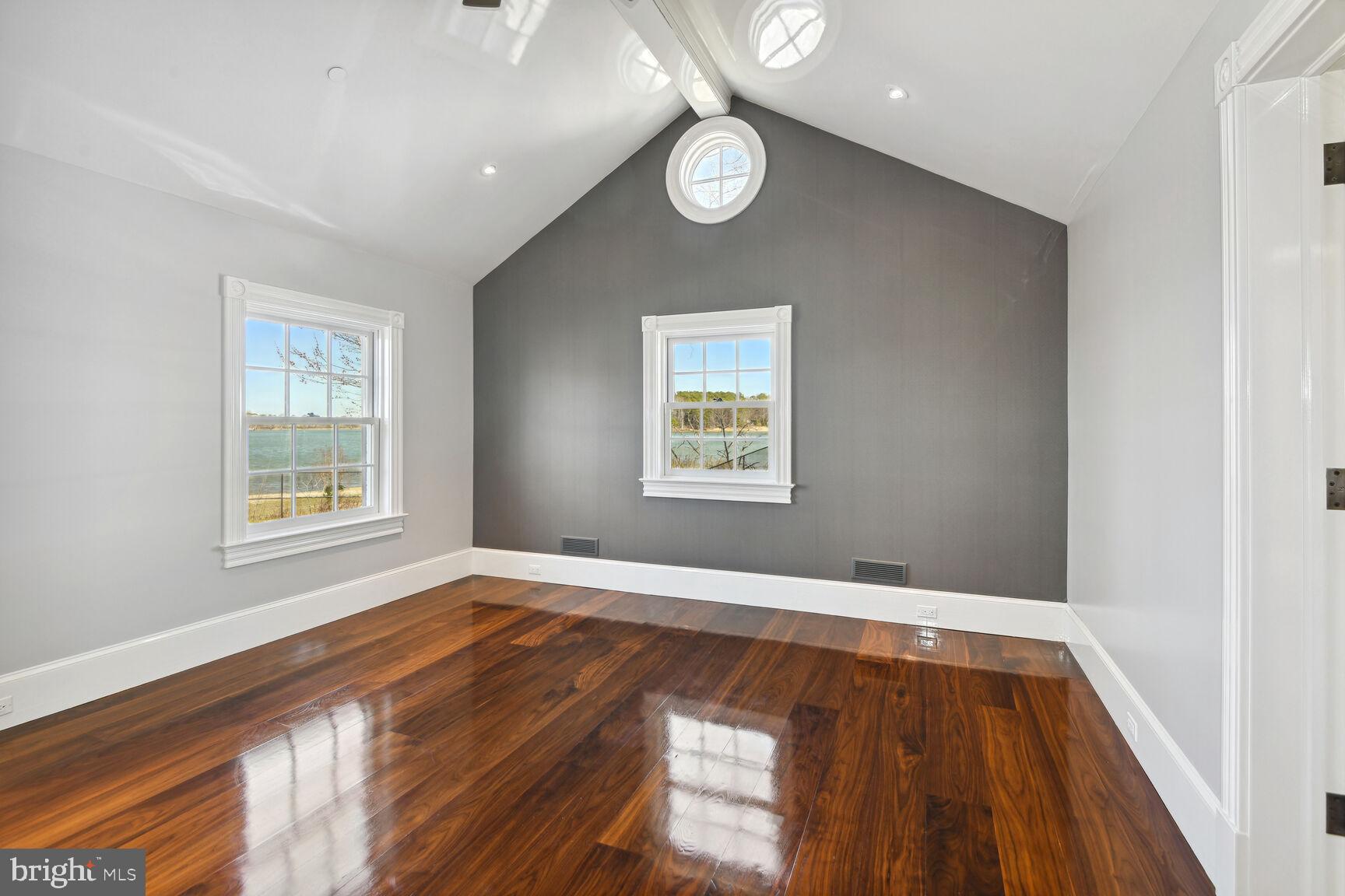 5808 Widgeon Point Ln