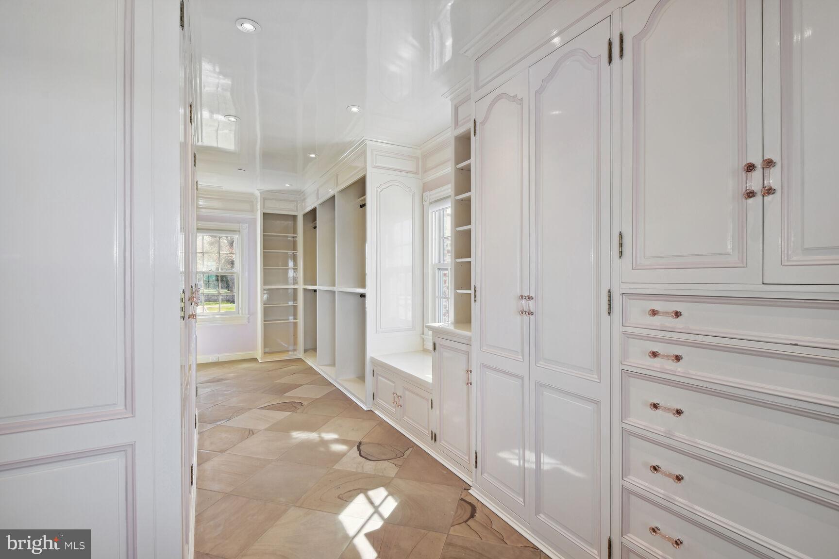 5808 Widgeon Point Ln