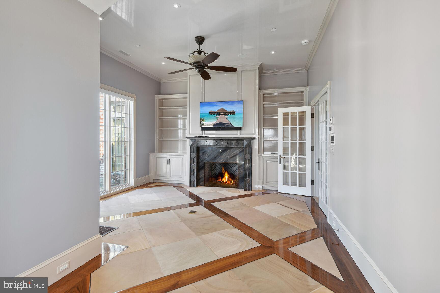 5808 Widgeon Point Ln