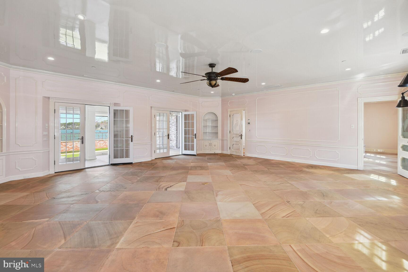 5808 Widgeon Point Ln