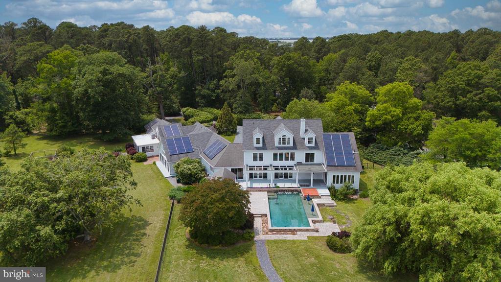 6153 Long Point Rd