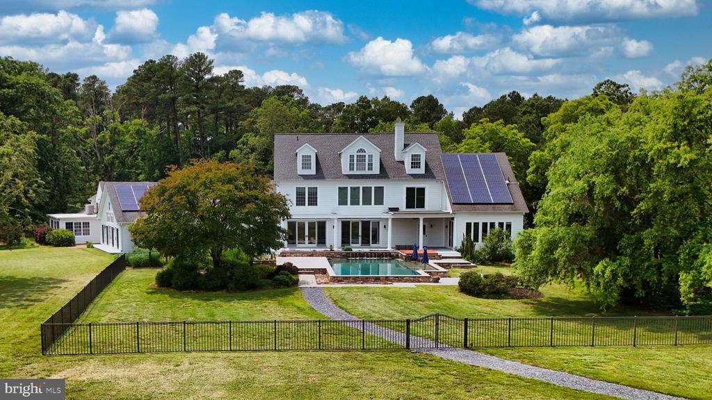 6153 Long Point Rd