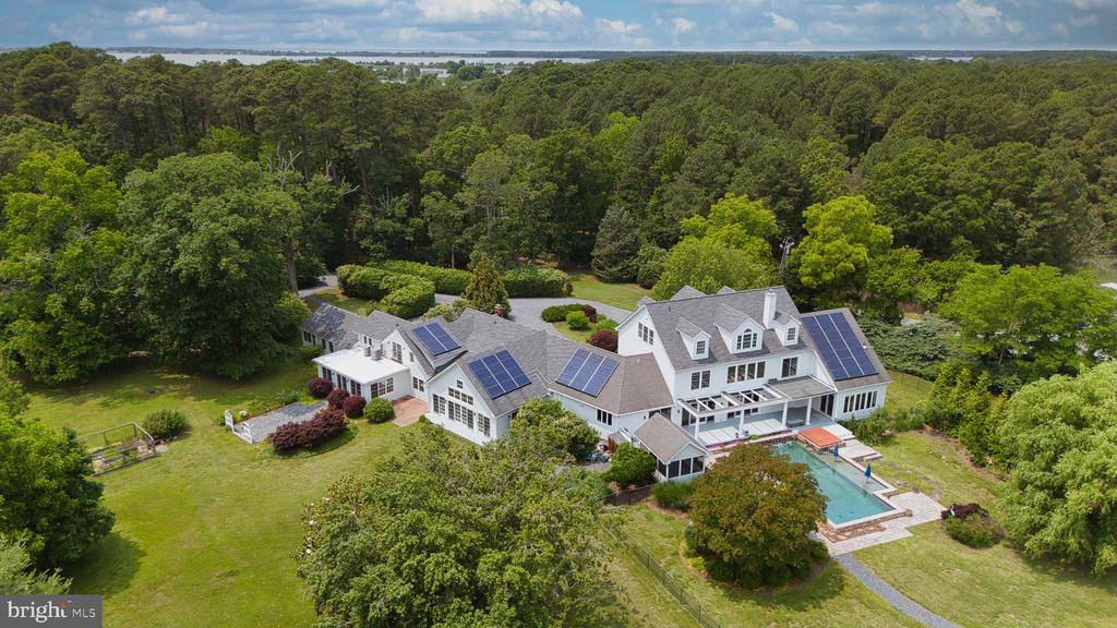 6153 Long Point Rd