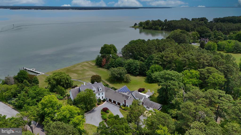 6153 Long Point Rd