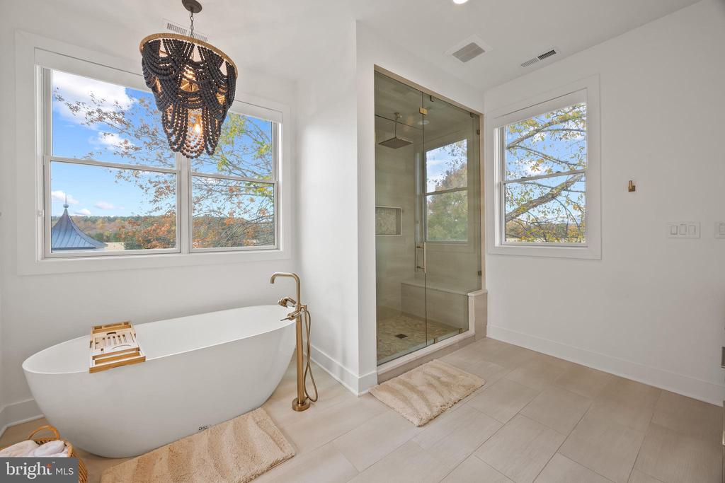 EASTON - EASTERN SHORE ESTATE | 9170 HUNTING CREEK LANE