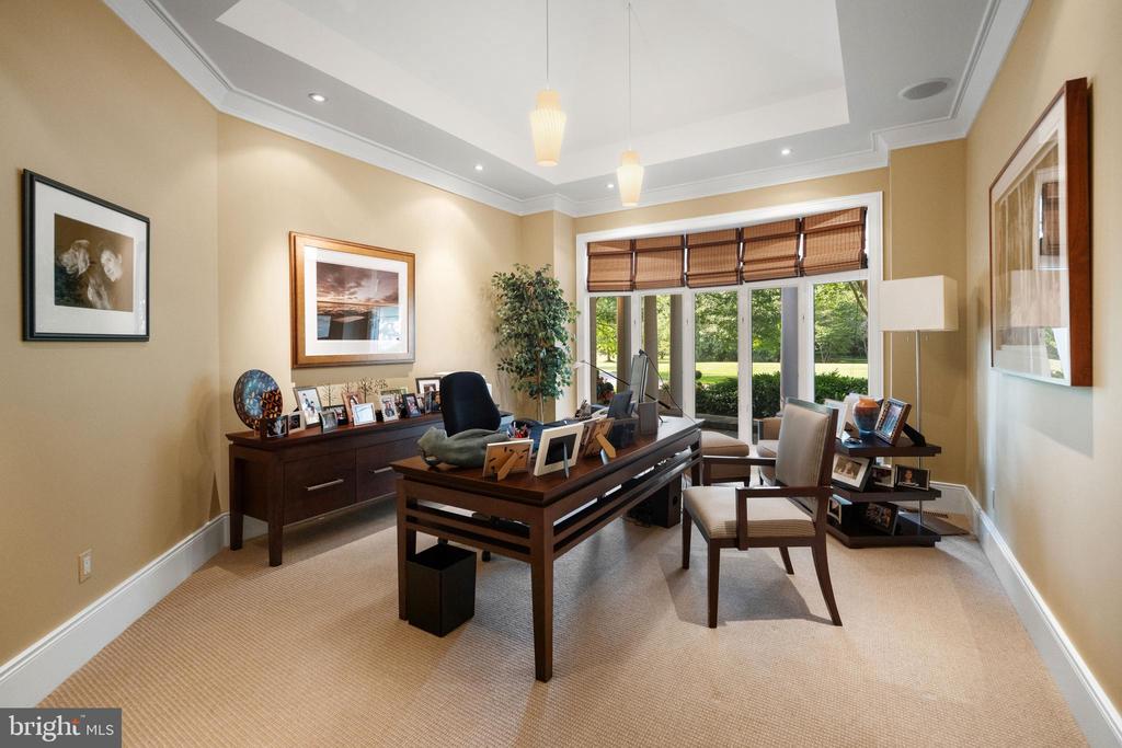6920 TRAVELERS REST CIRCLE