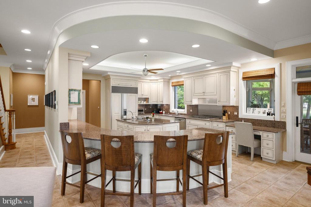 6920 TRAVELERS REST CIRCLE