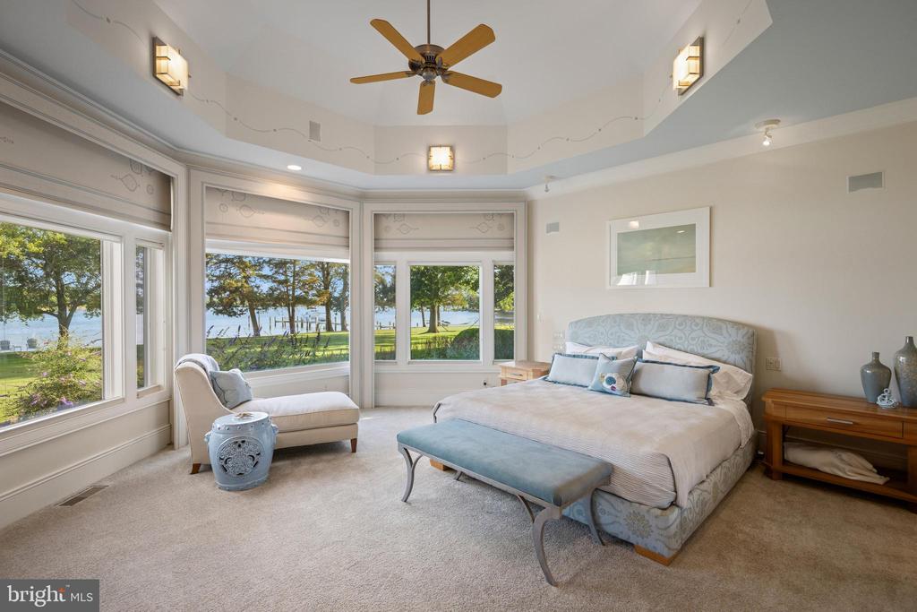 6920 TRAVELERS REST CIRCLE