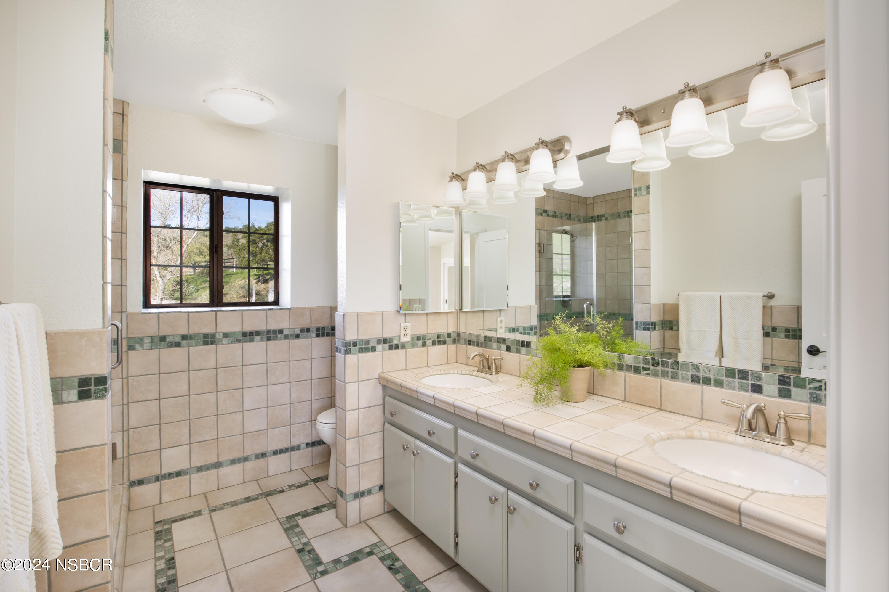 1799 Cougar Ridge Road