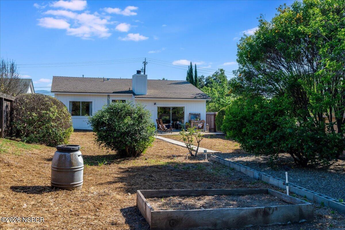 3381 Pine Street