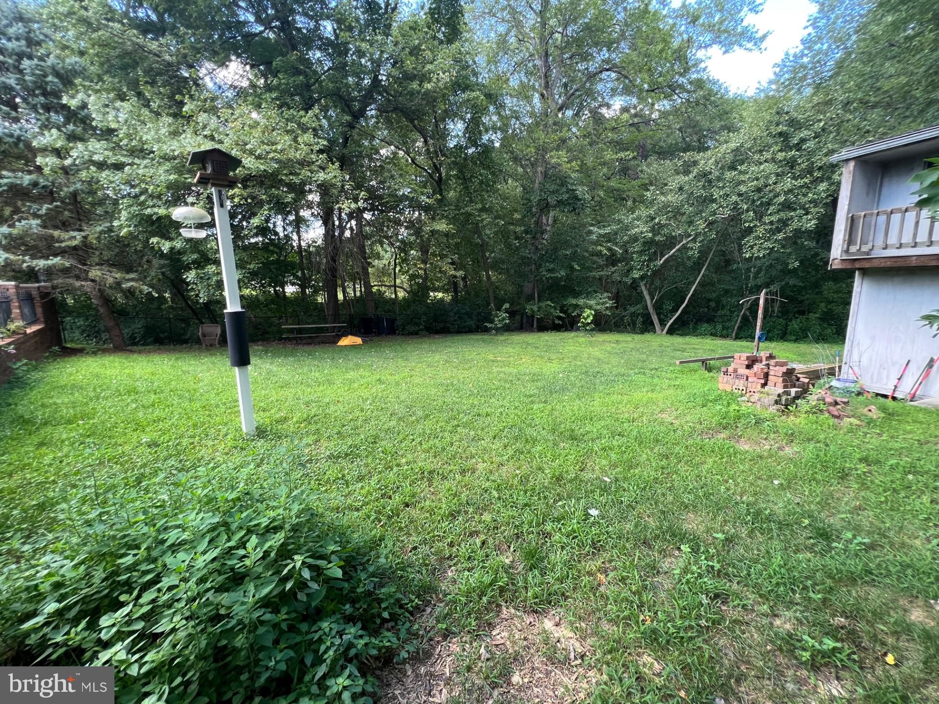 8124 Silo Ct