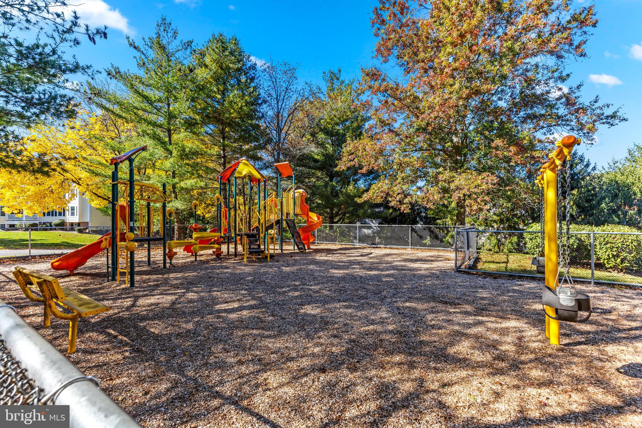 1216 Quaker Ridge Dr