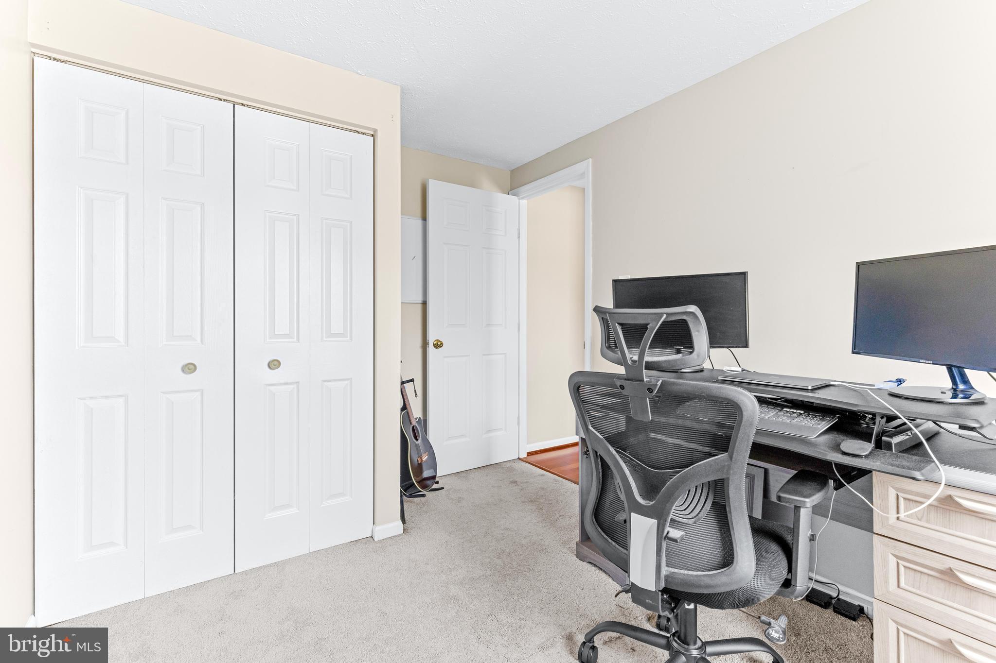 1216 Quaker Ridge Dr