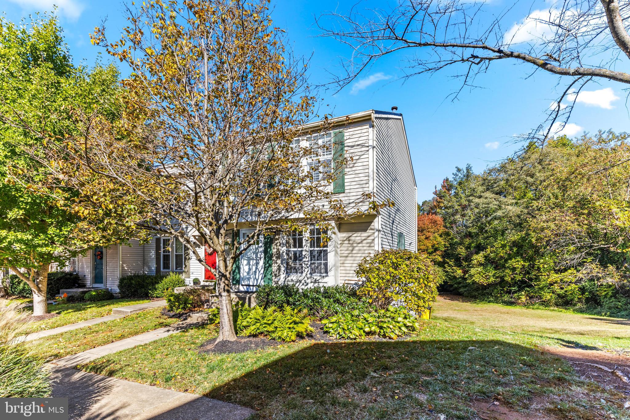 1216 Quaker Ridge Dr