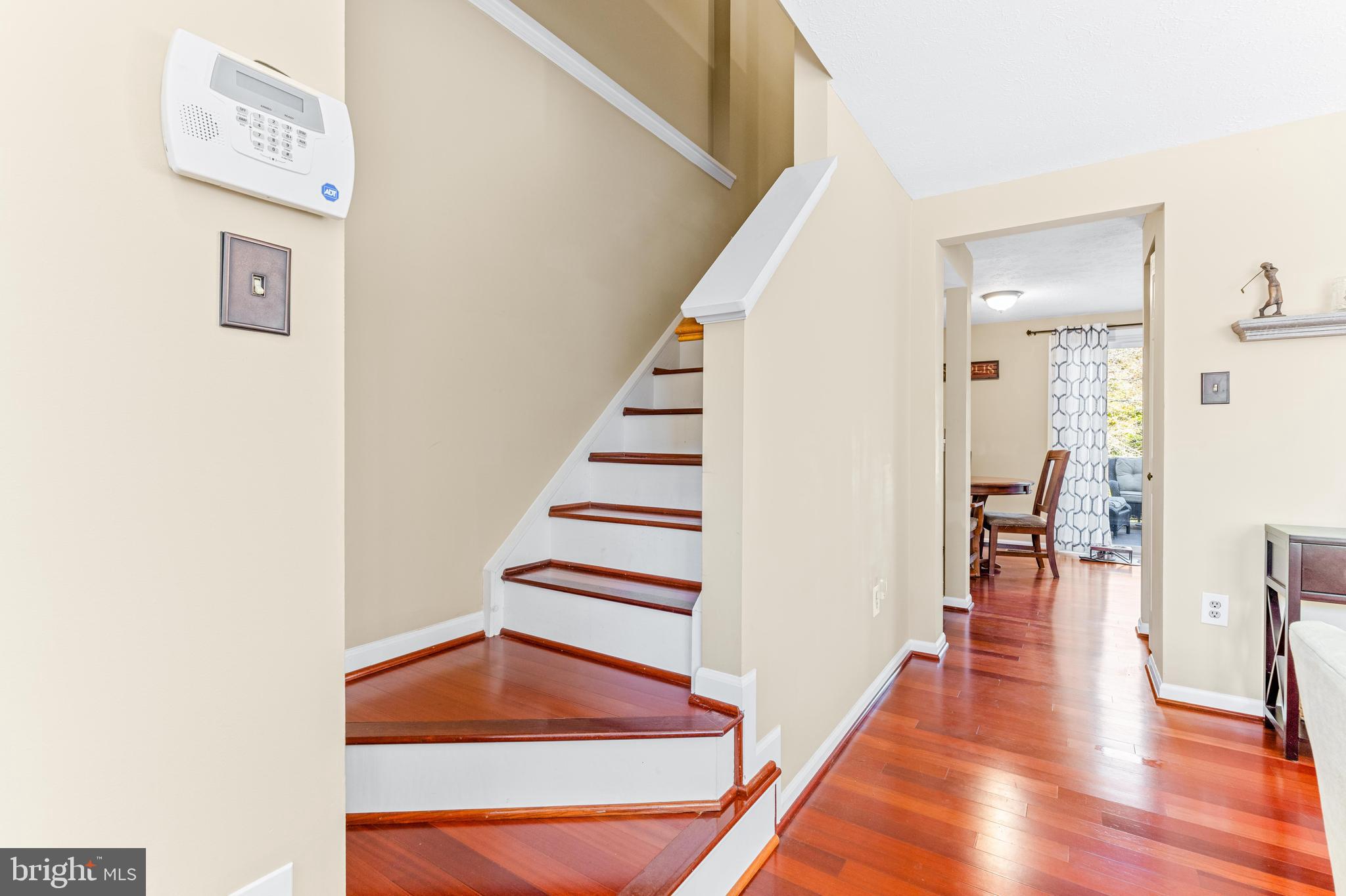 1216 Quaker Ridge Dr