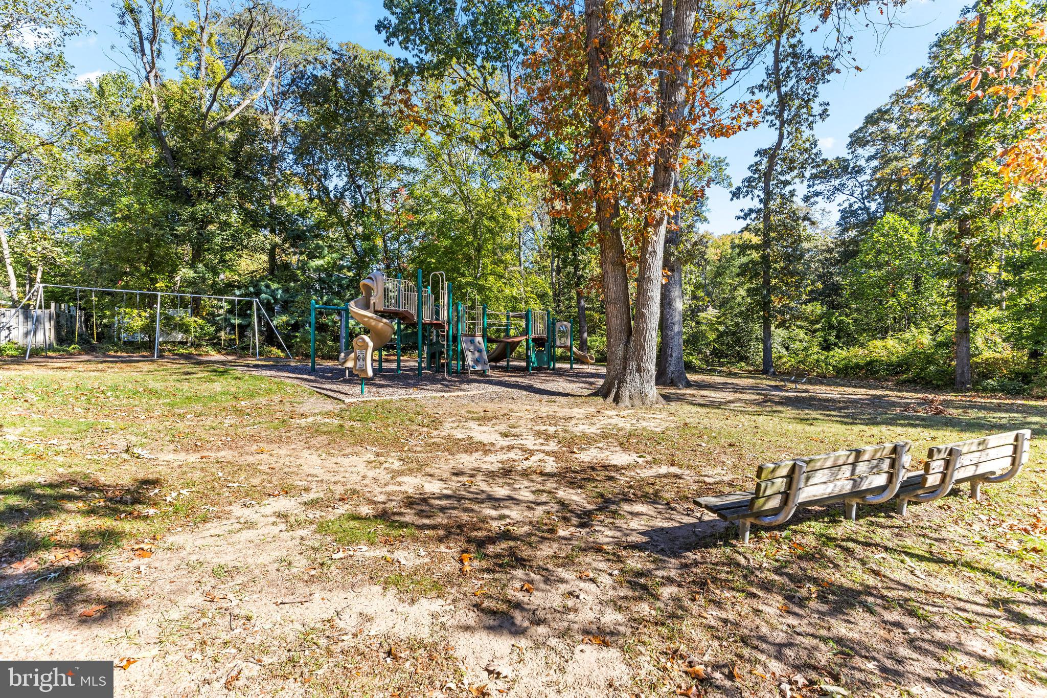 1216 Quaker Ridge Dr