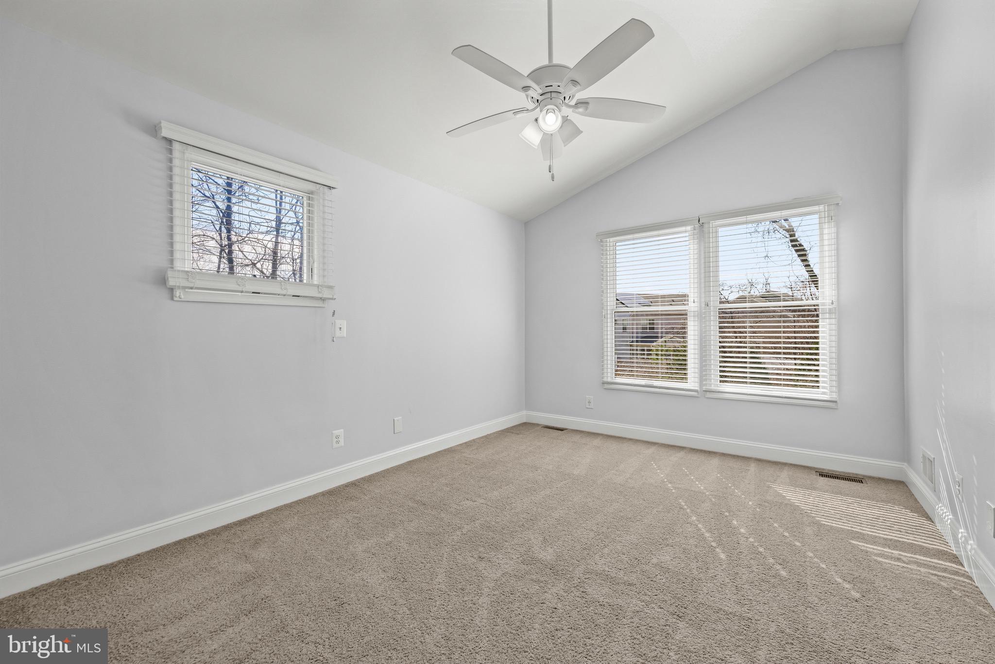 585 Donaldson Ave
