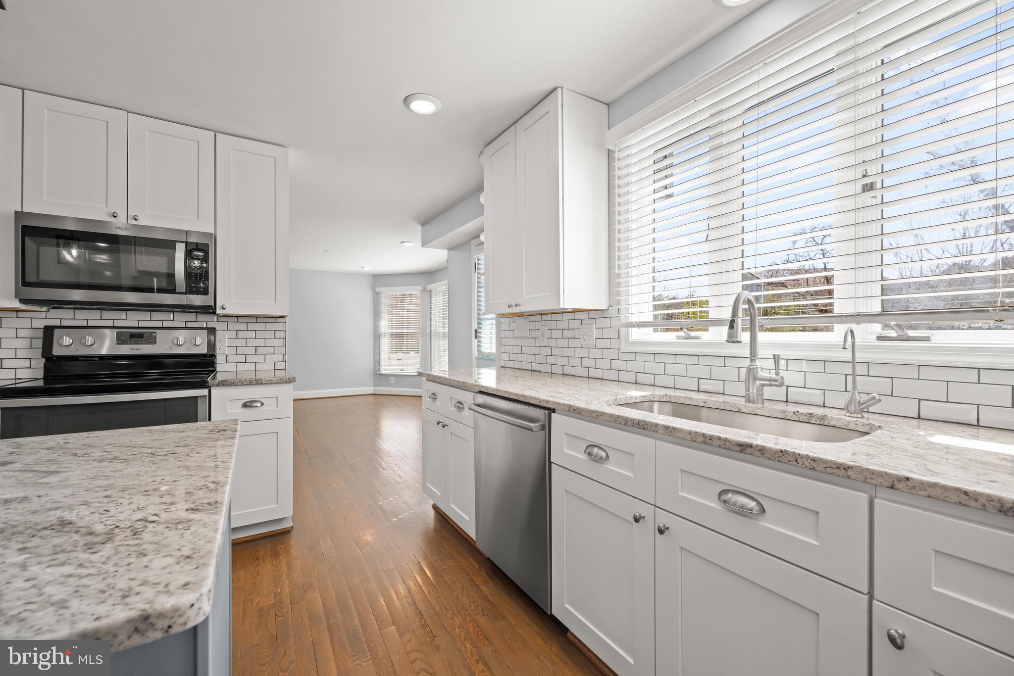 585 Donaldson Ave