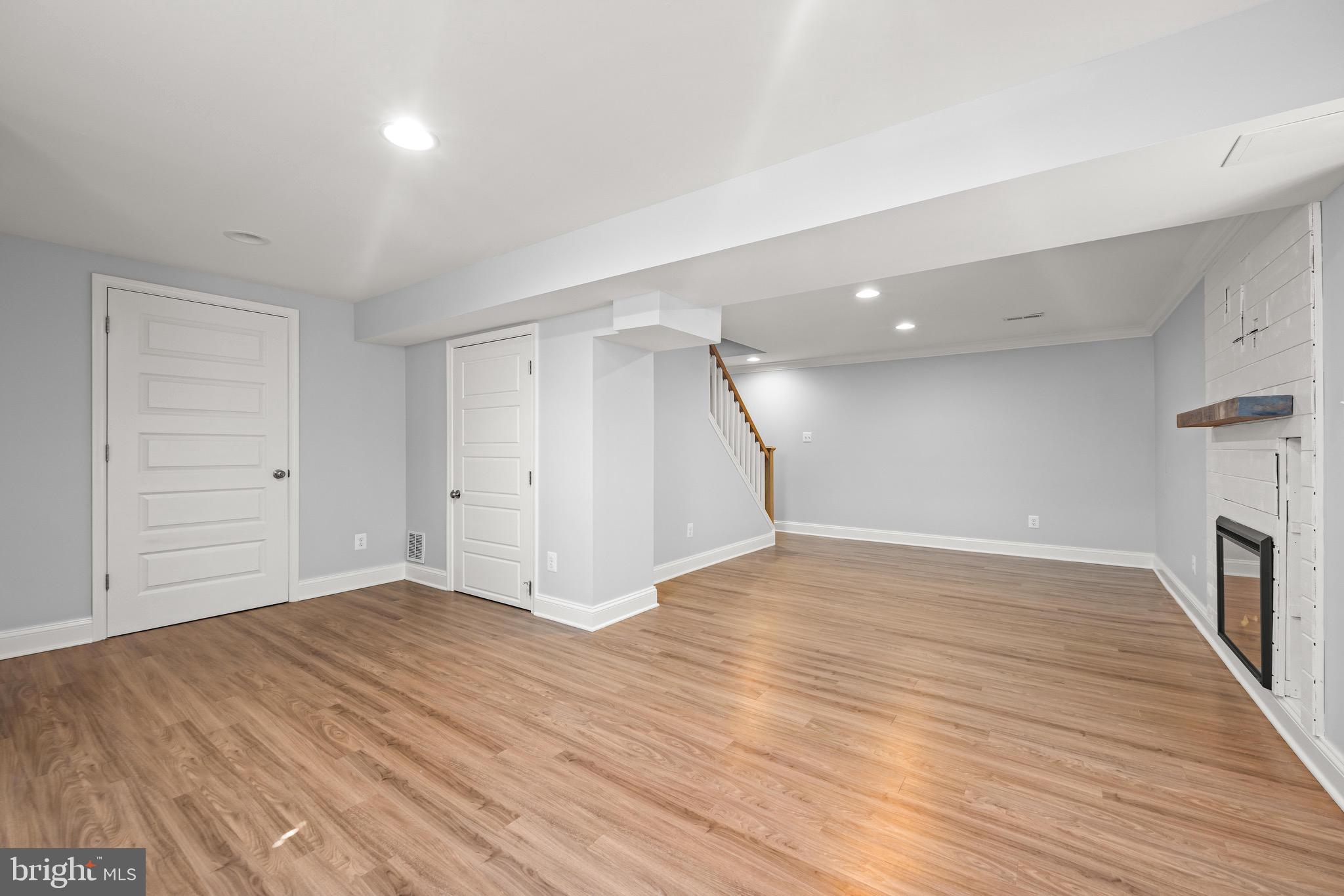 585 Donaldson Ave