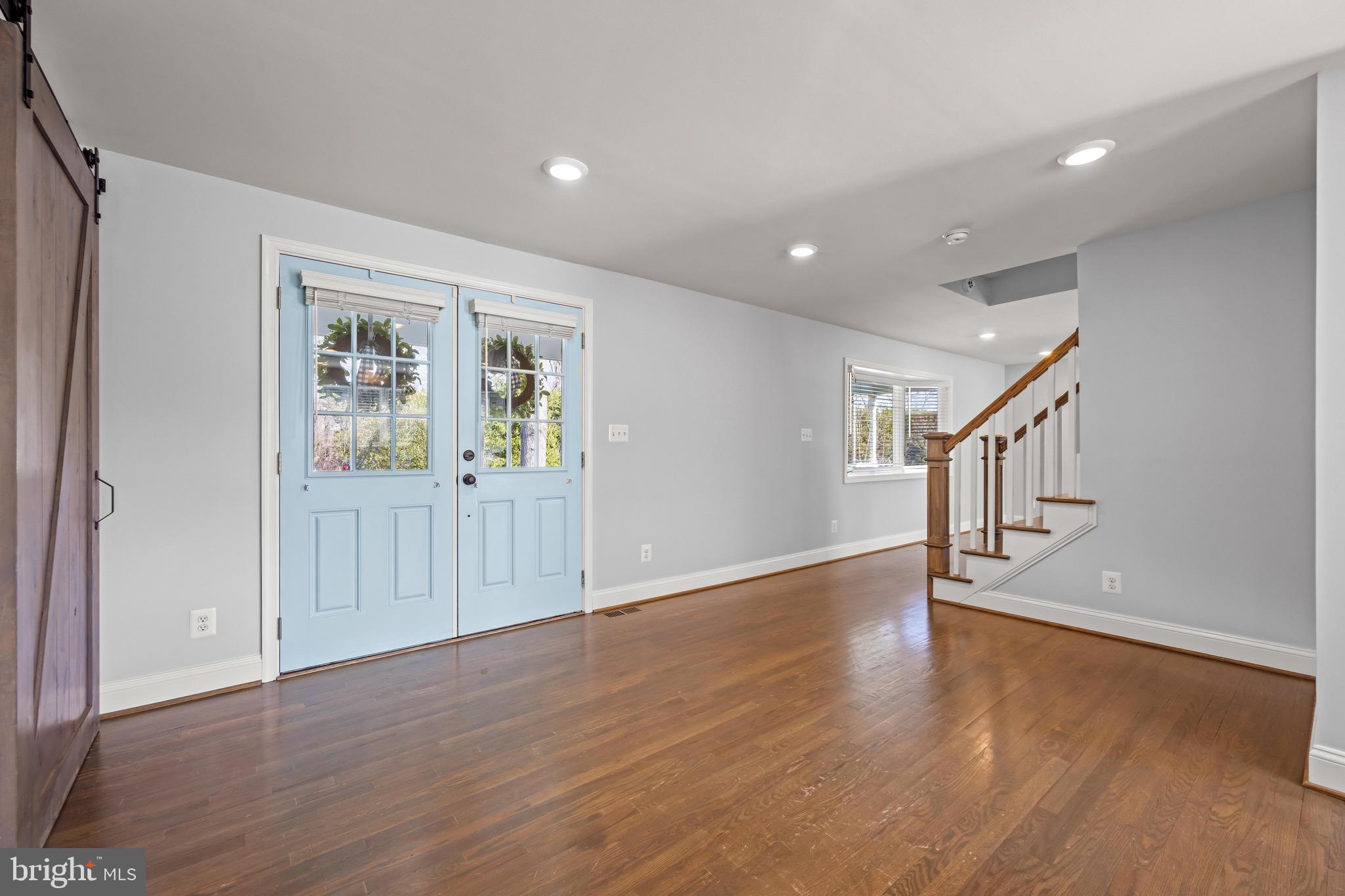 585 Donaldson Ave