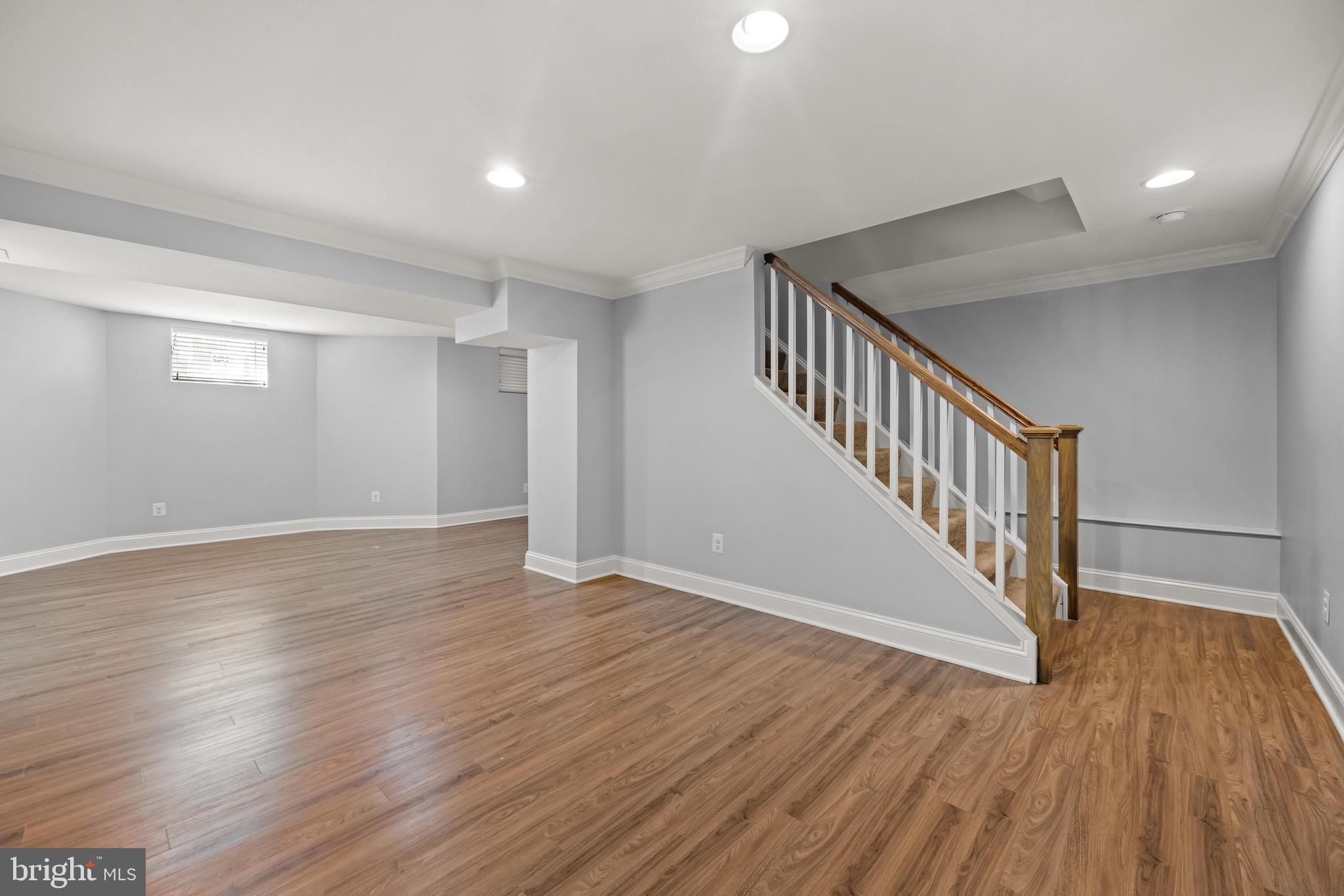 585 Donaldson Ave