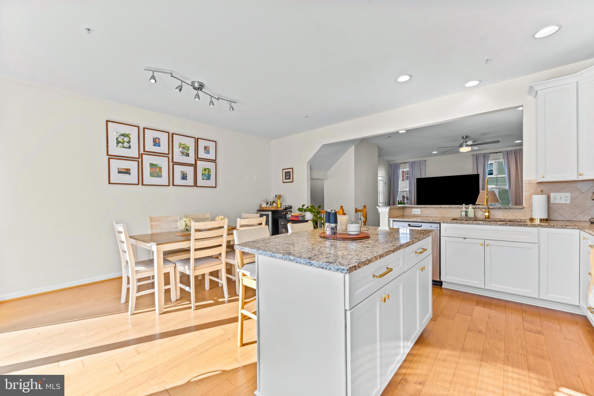 723 APPLE ORCHARD DRIVE