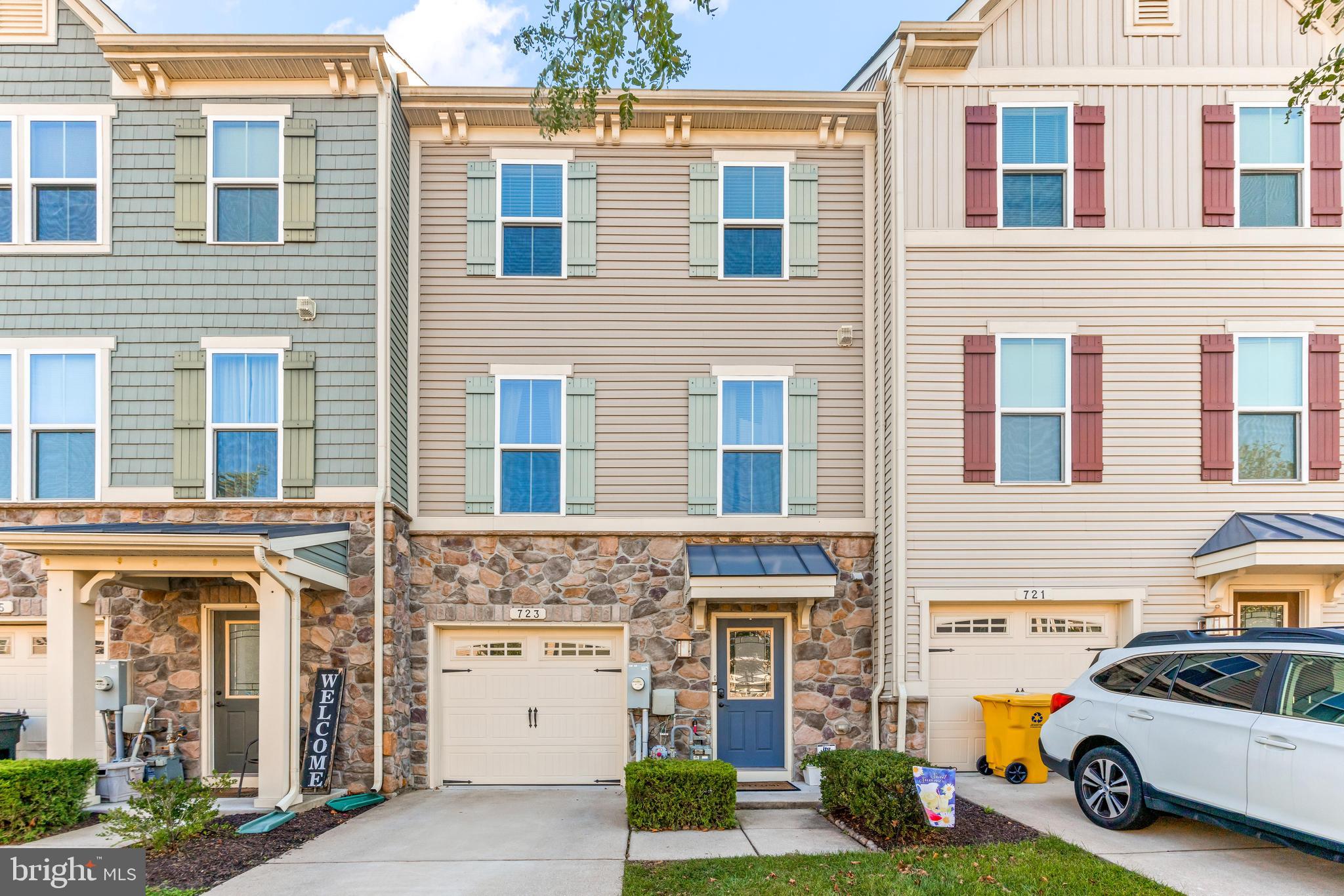 723 APPLE ORCHARD DRIVE