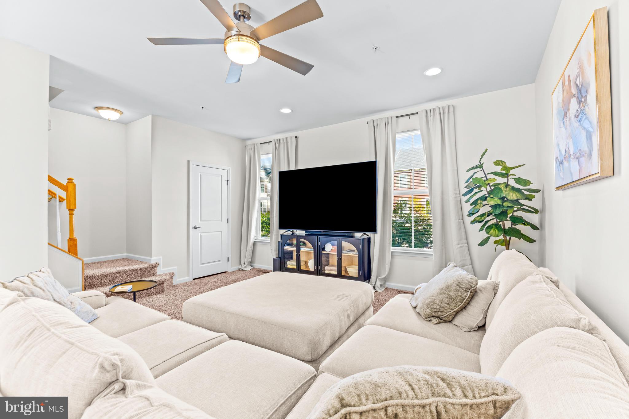 723 APPLE ORCHARD DRIVE