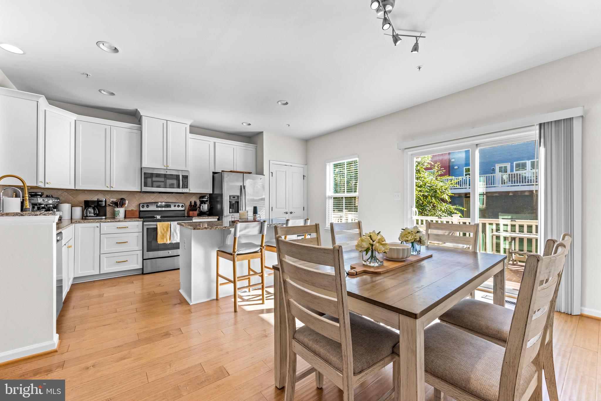 723 APPLE ORCHARD DRIVE