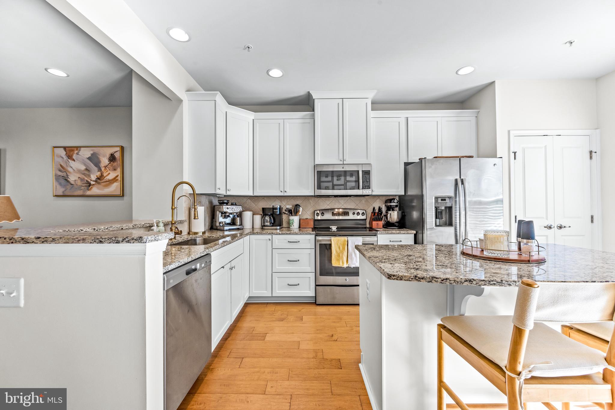 723 APPLE ORCHARD DRIVE