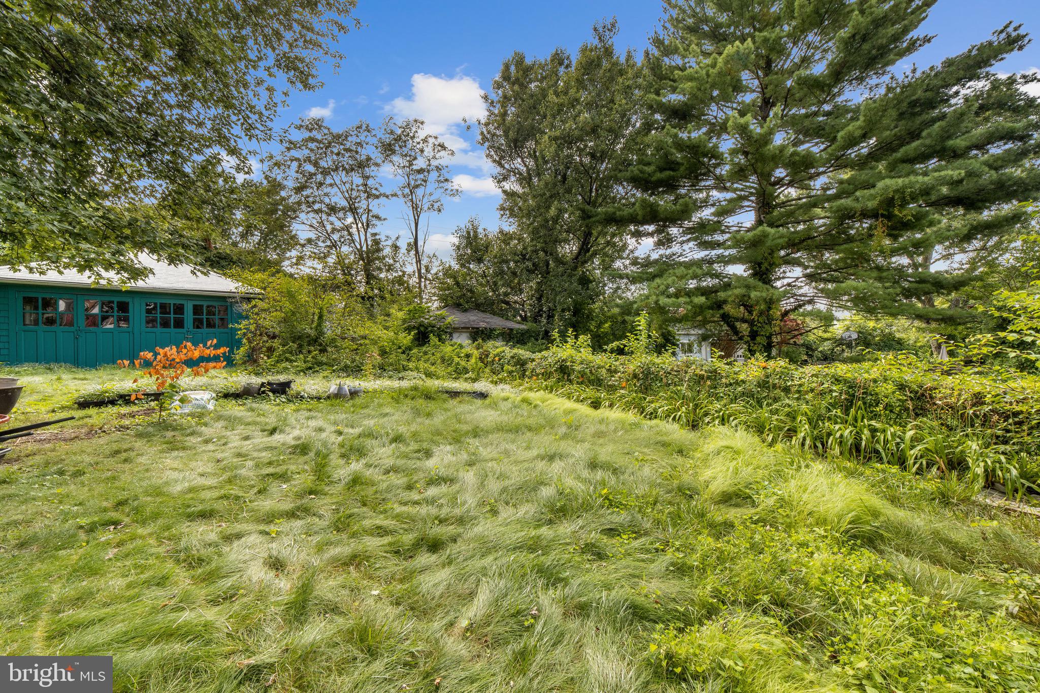 2815 Gibbons Ave
