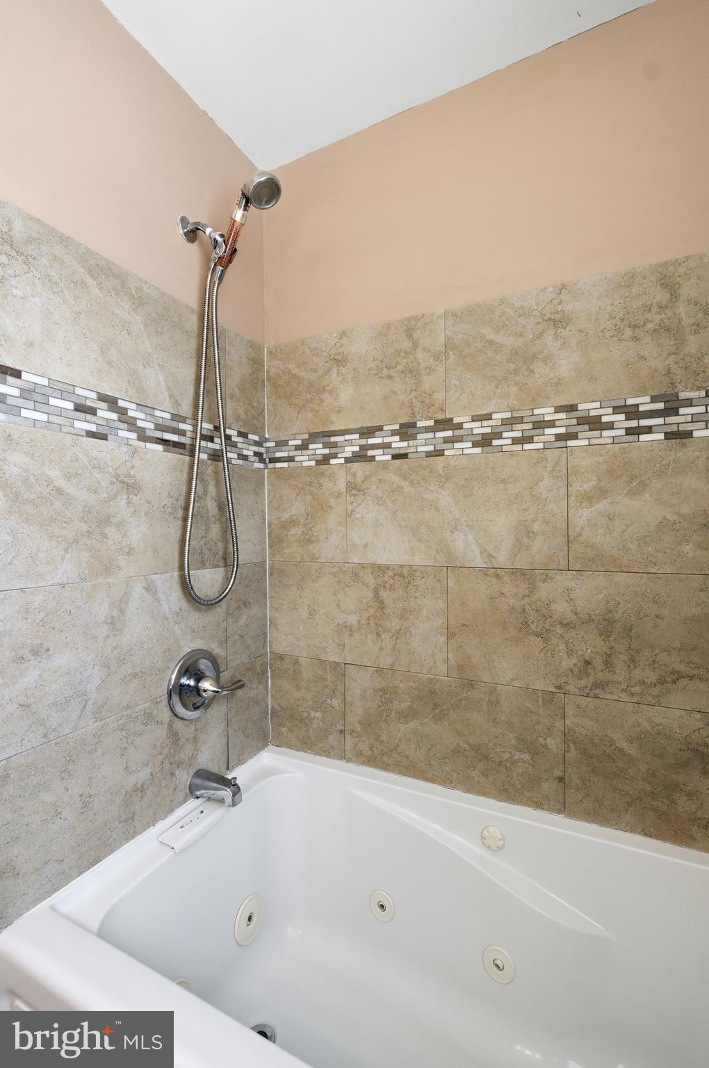 1600 WALTERSWOOD ROAD