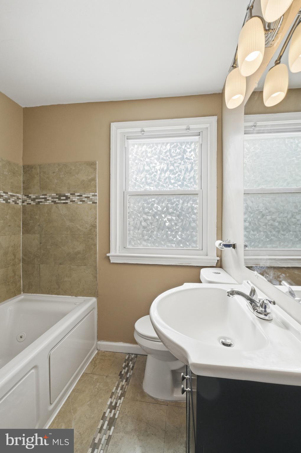 1600 WALTERSWOOD ROAD