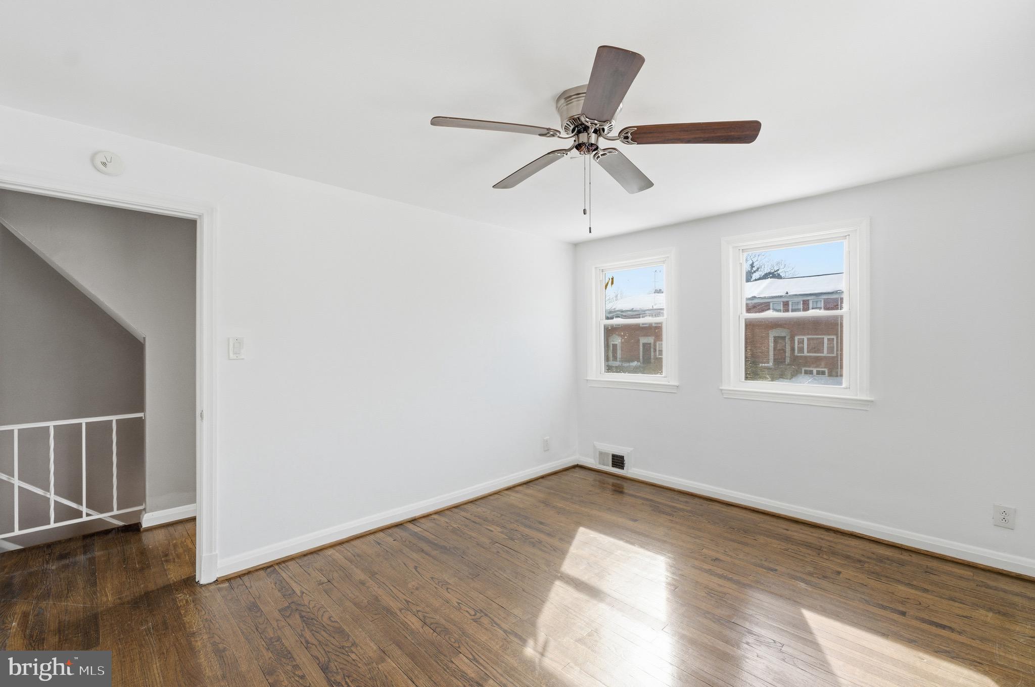 1600 WALTERSWOOD ROAD