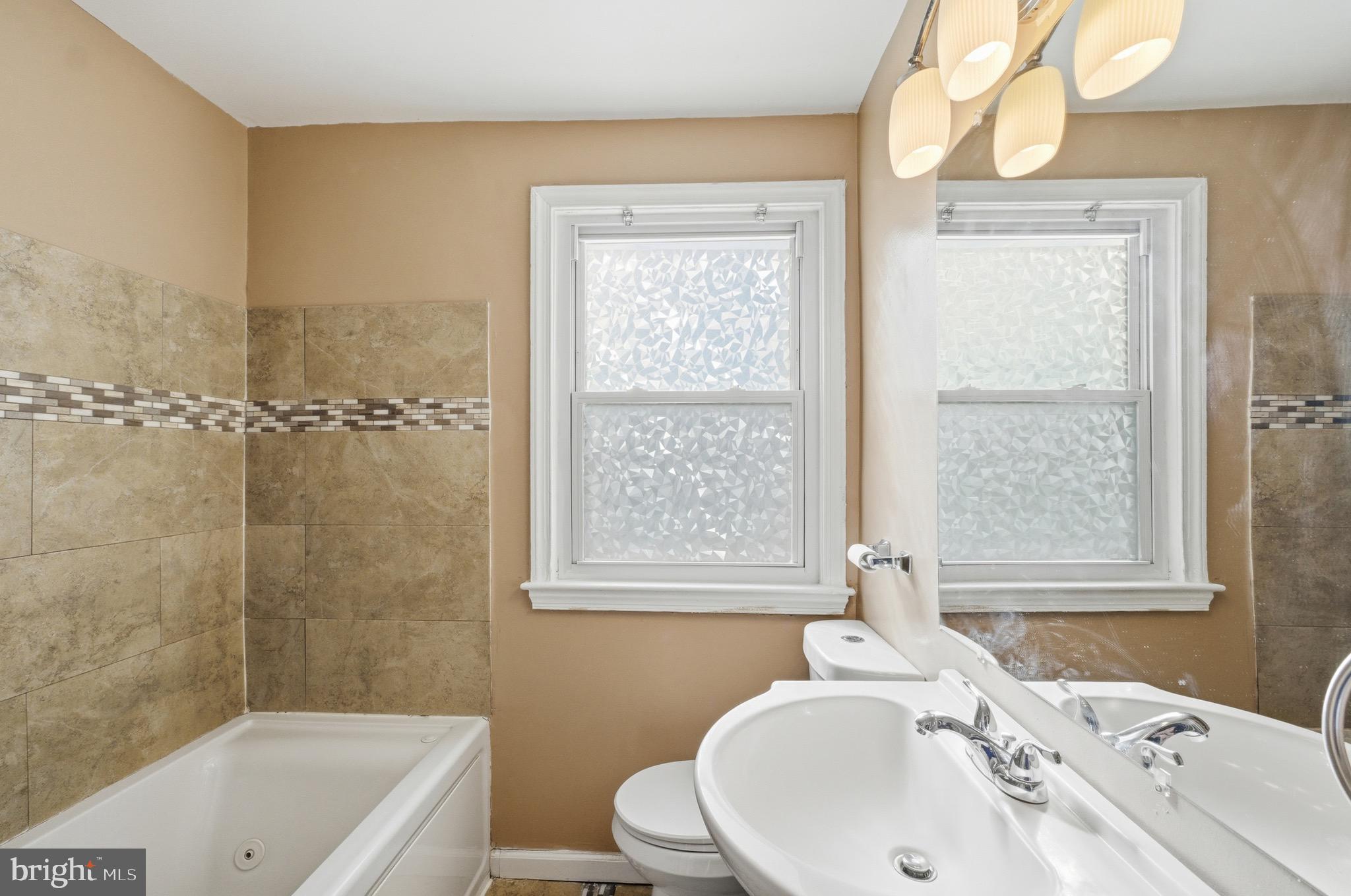 1600 WALTERSWOOD ROAD