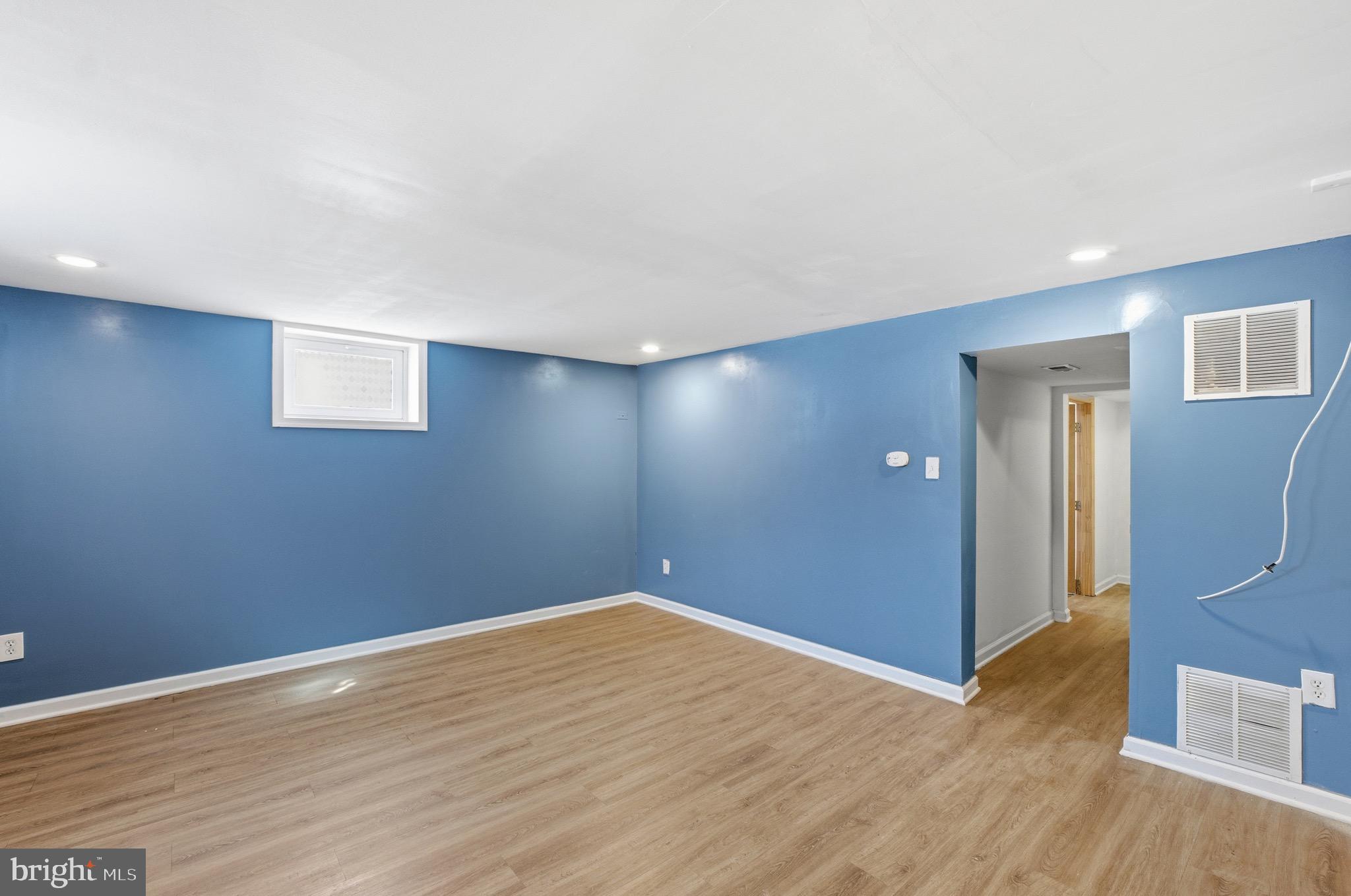 1600 WALTERSWOOD ROAD