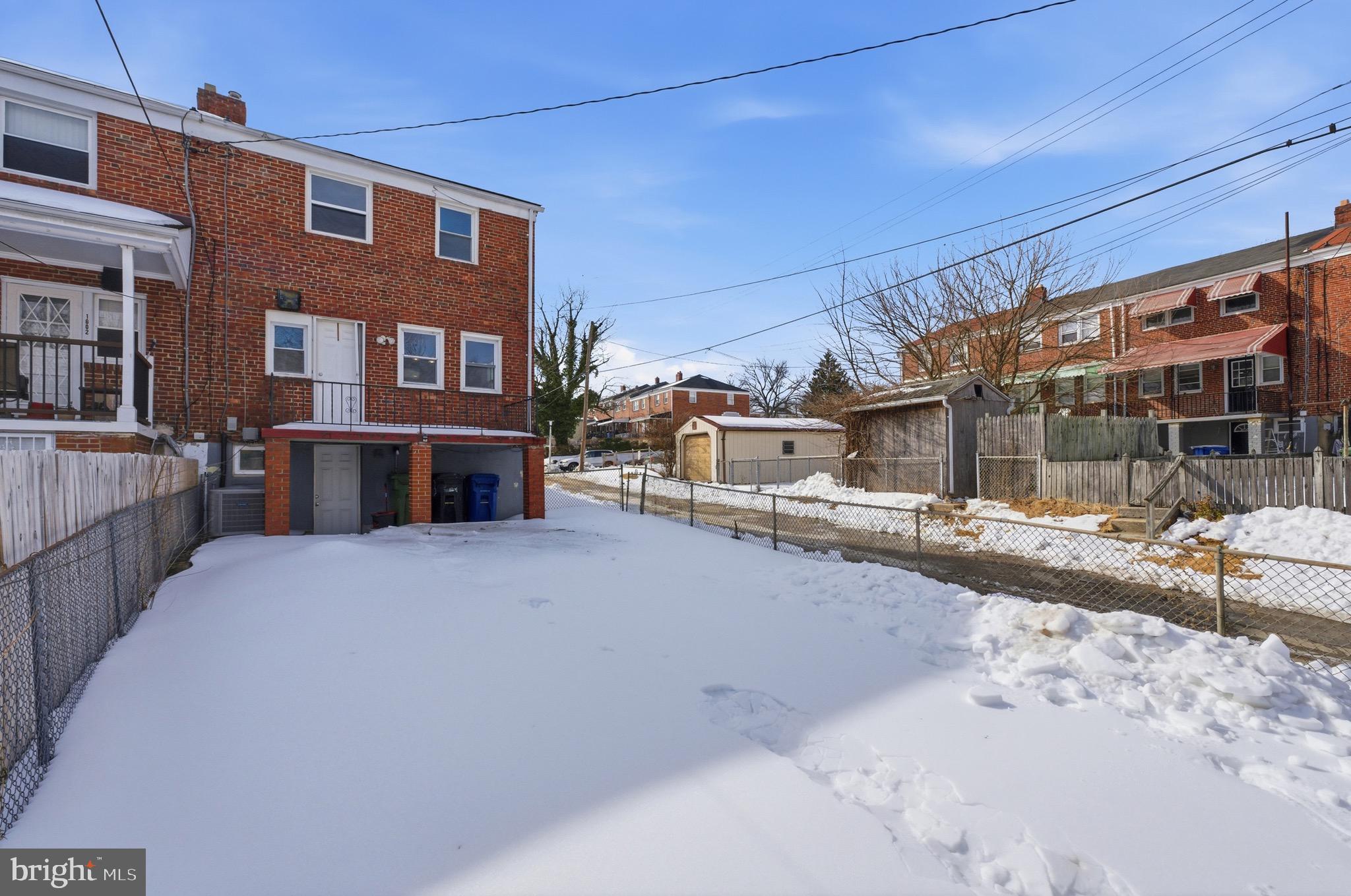 1600 WALTERSWOOD ROAD