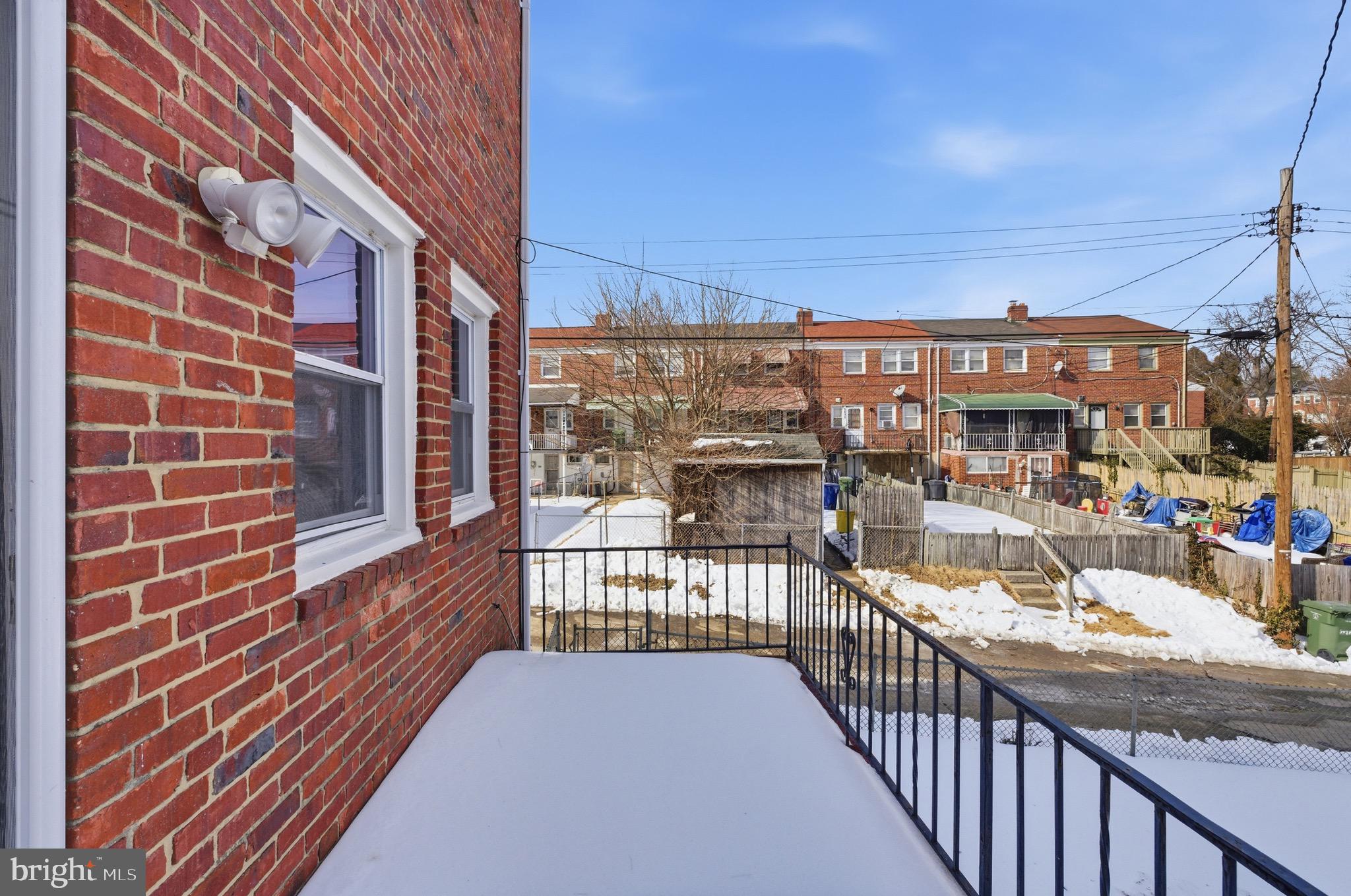 1600 WALTERSWOOD ROAD