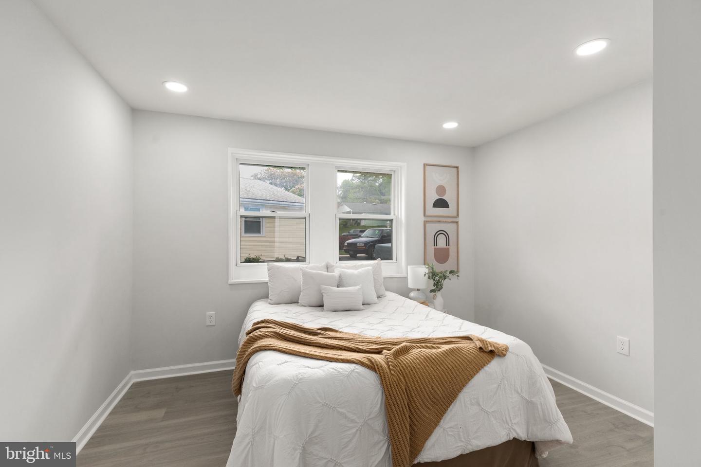 144 Greenmeadow Dr