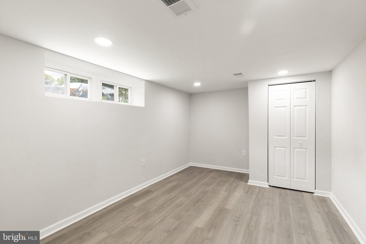 144 Greenmeadow Dr