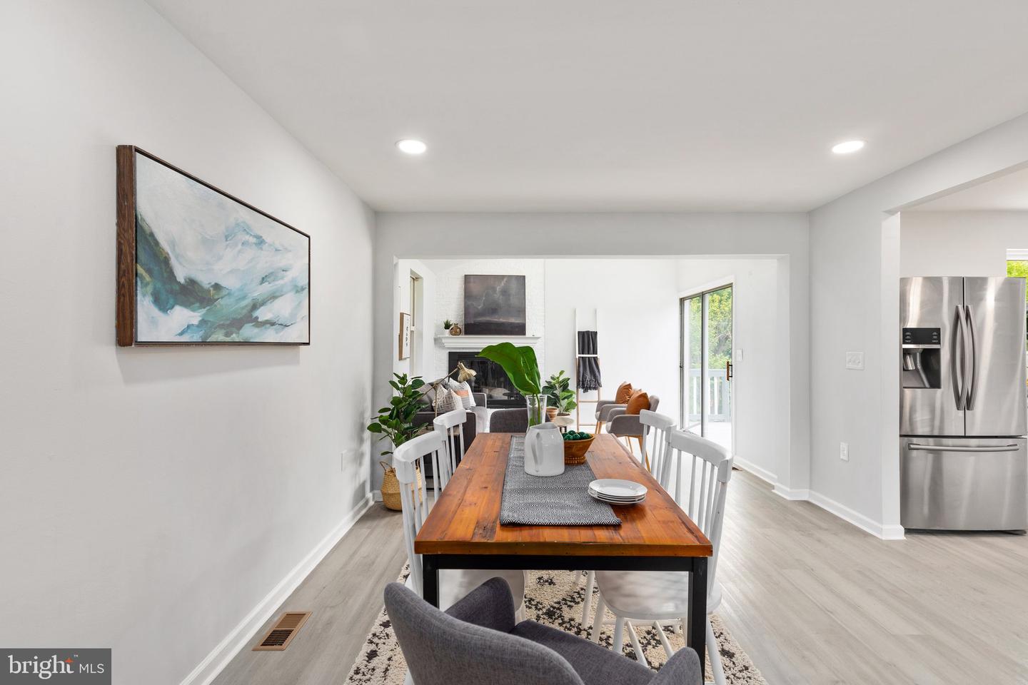 144 Greenmeadow Dr