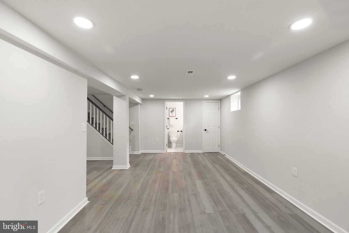 144 Greenmeadow Dr