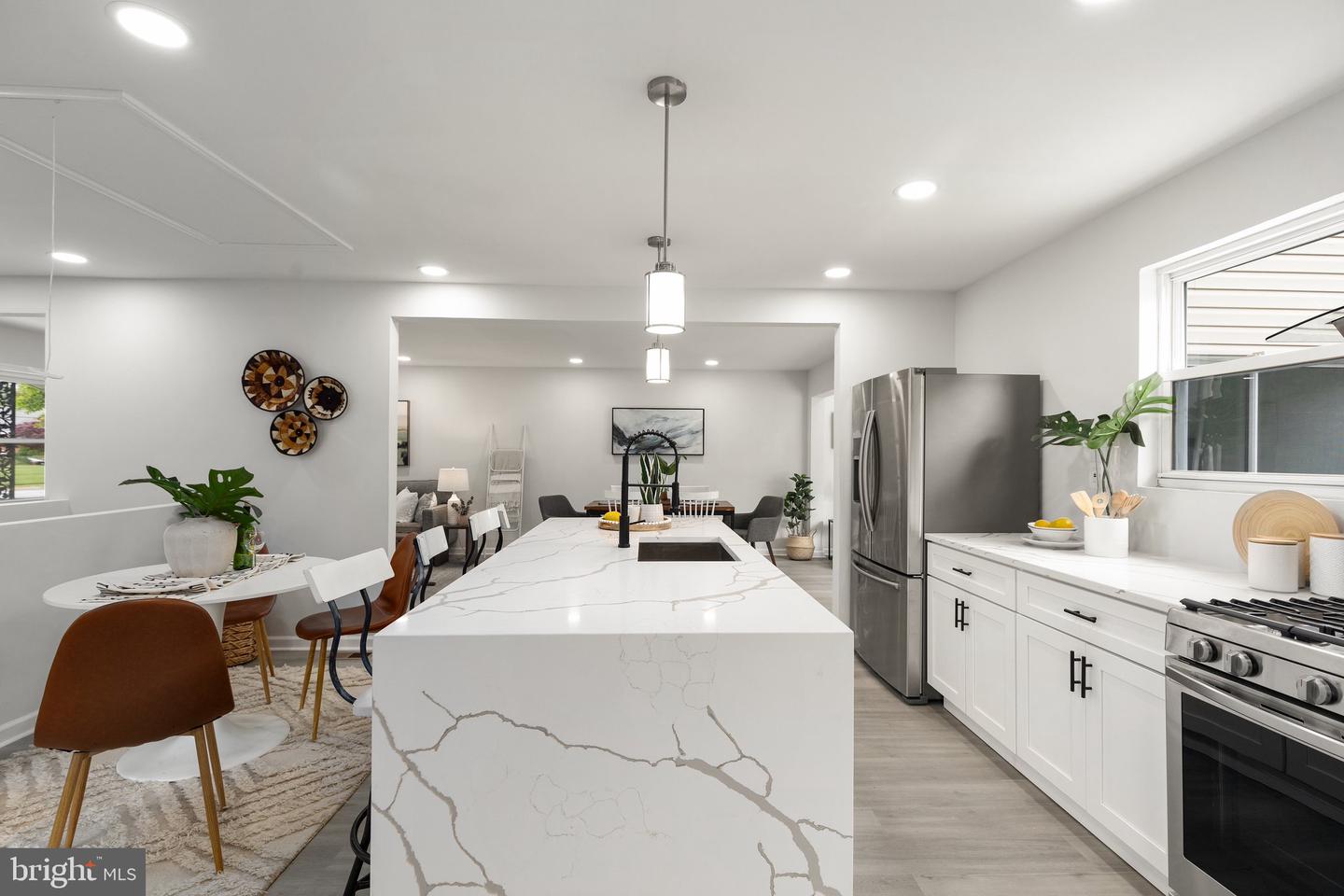 144 Greenmeadow Dr