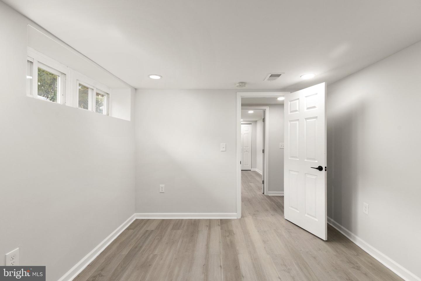144 Greenmeadow Dr