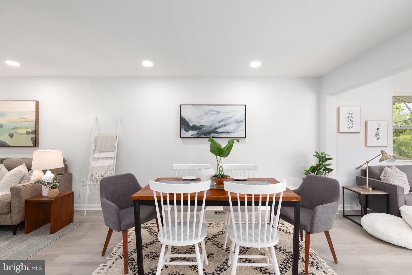 144 Greenmeadow Dr