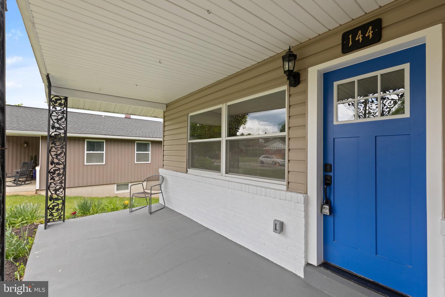 144 Greenmeadow Dr