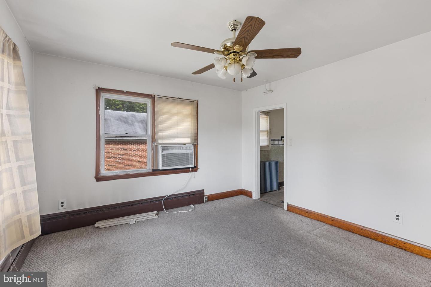 110 Riverside Dr